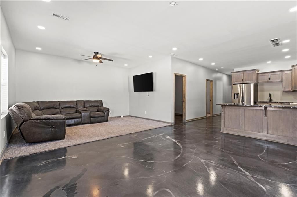 18323 Hollingsworth Road — photo 43