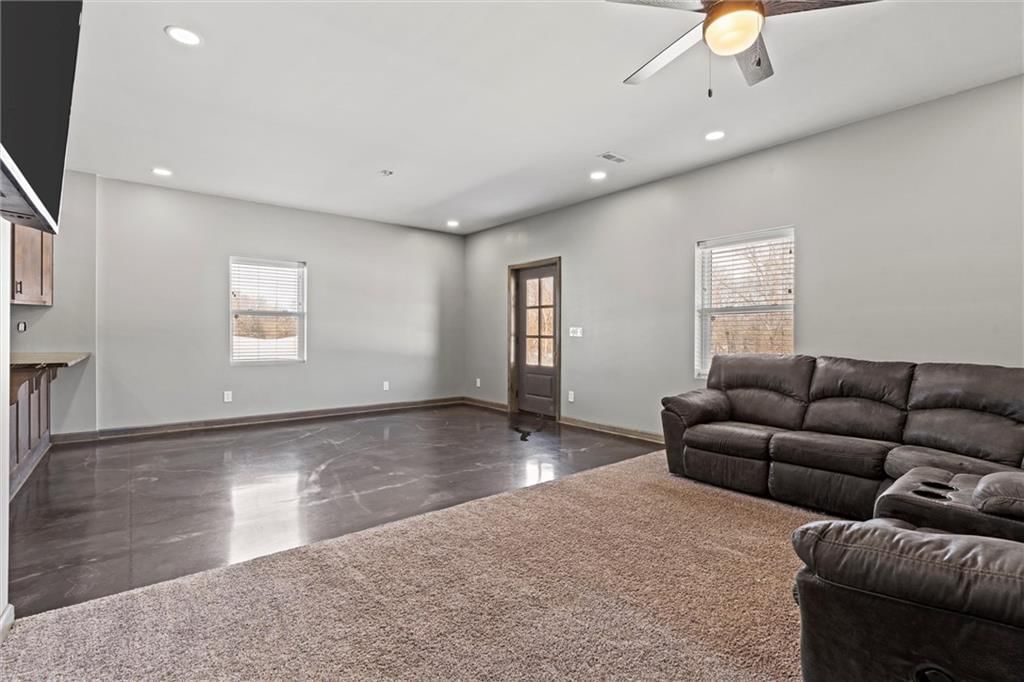 18323 Hollingsworth Road — photo 44