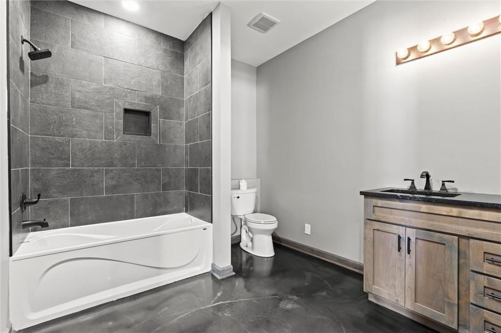 18323 Hollingsworth Road — photo 46