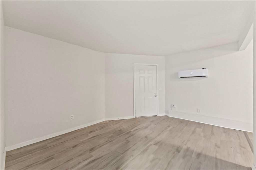 4520-4530 NW Brencrest Drive — photo 6