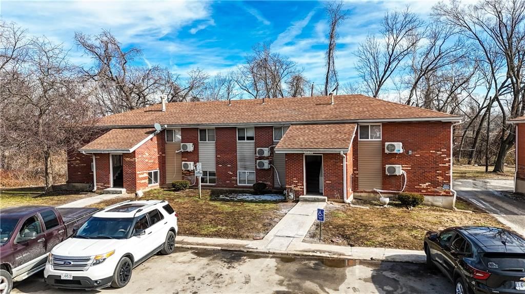 4520-4530 NW Brencrest Drive — photo 14