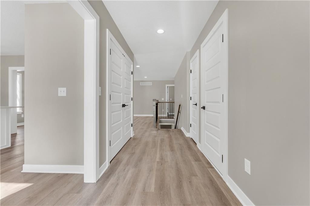 1597 Essex Drive — photo 8