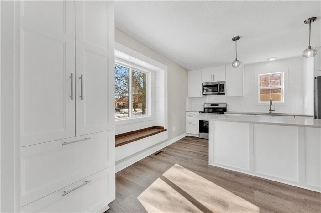 1597 Essex Drive — photo 9