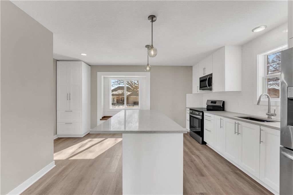 1597 Essex Drive — photo 14