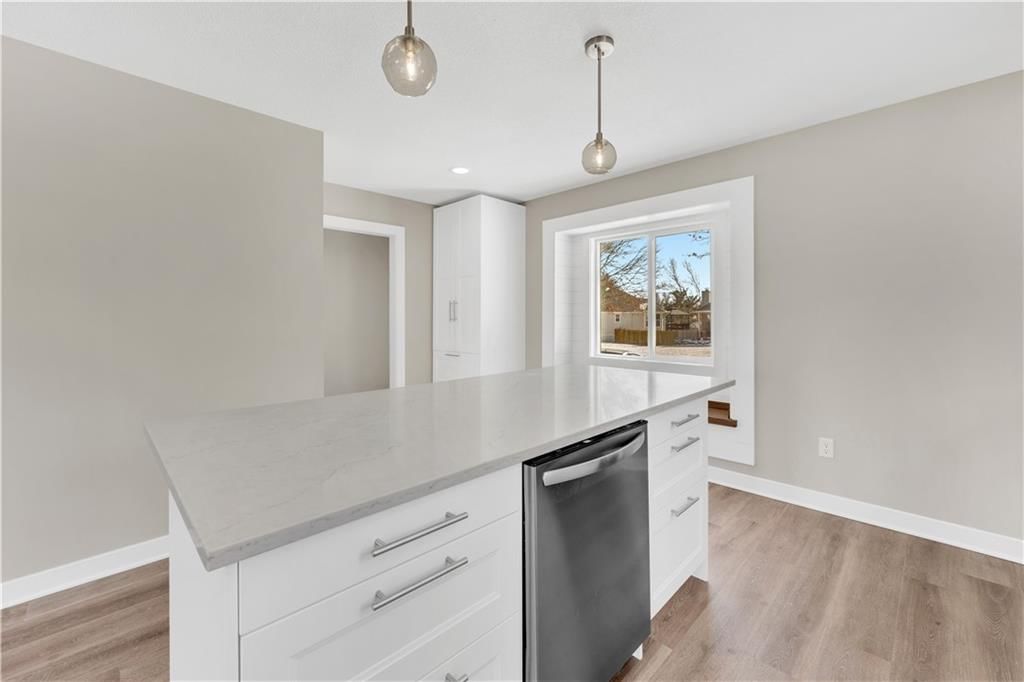 1597 Essex Drive — photo 17
