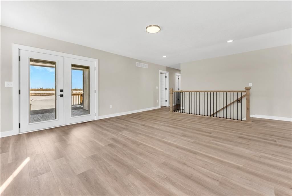 1597 Essex Drive — photo 24