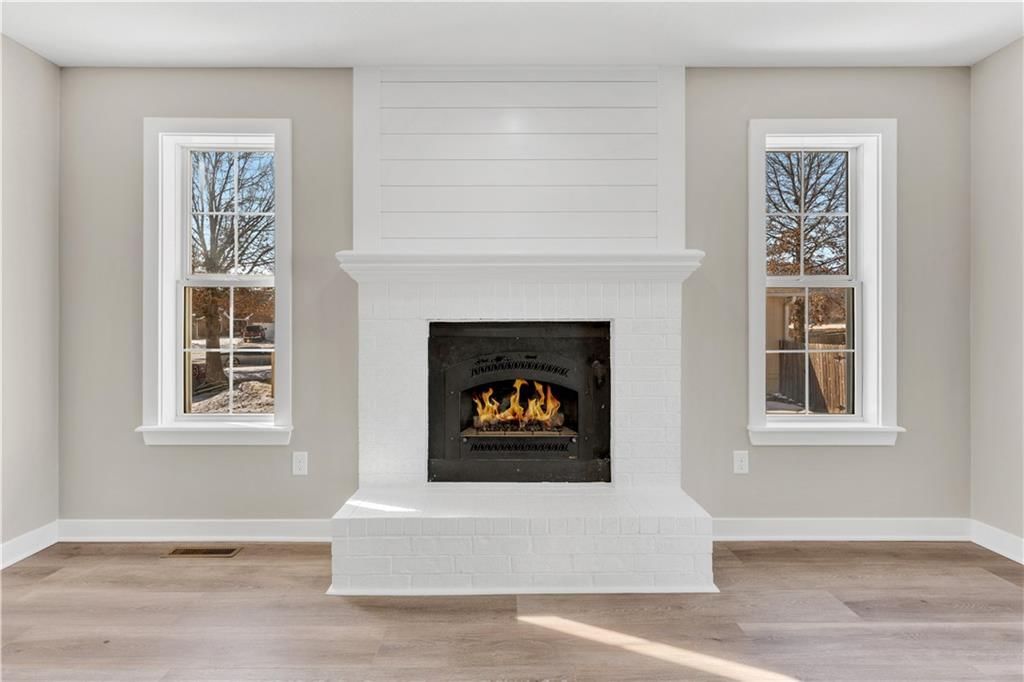 1597 Essex Drive — photo 32