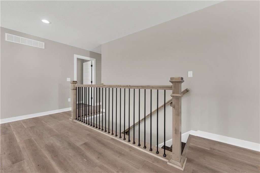 1597 Essex Drive — photo 38