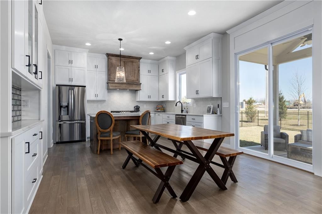 18229 Earnshaw Street — photo 11