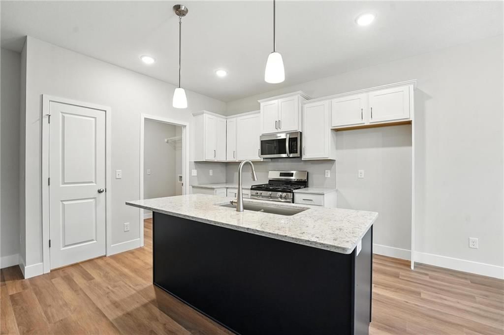 3316 N 109th Terrace — photo 8