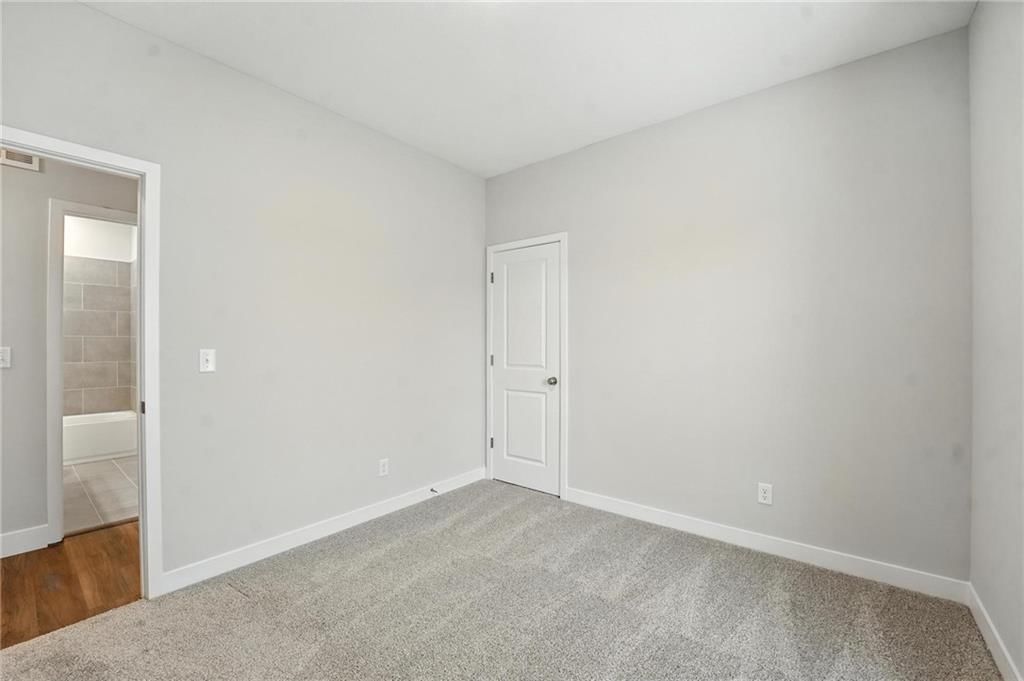 3316 N 109th Terrace — photo 18