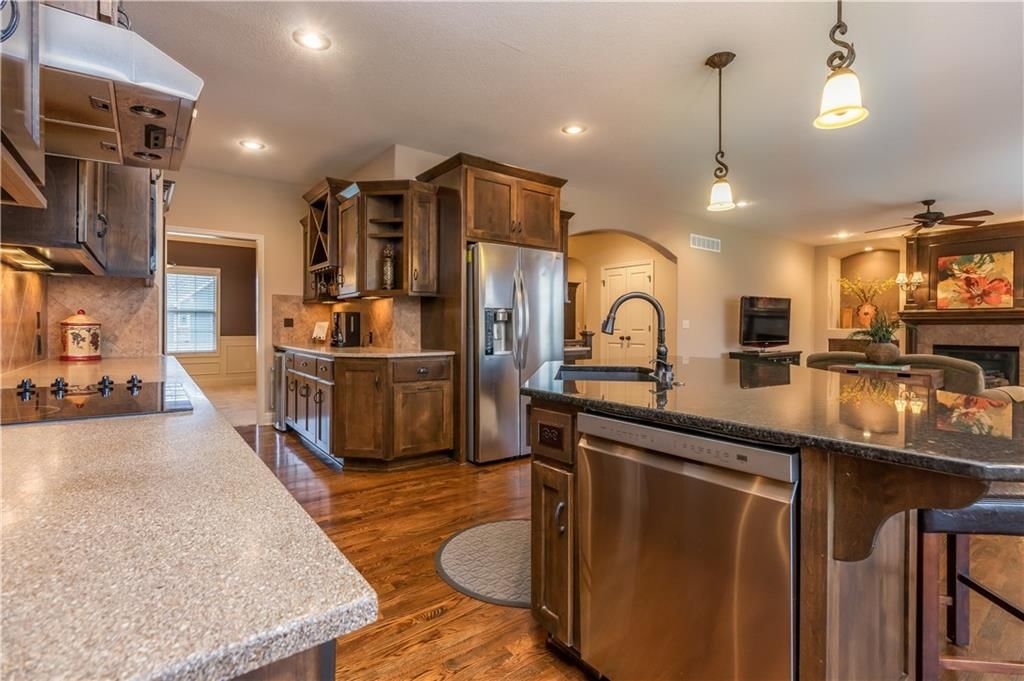 10865 S Theden Street — photo 14