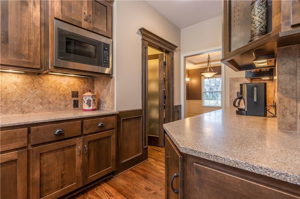 10865 S Theden Street — photo 15