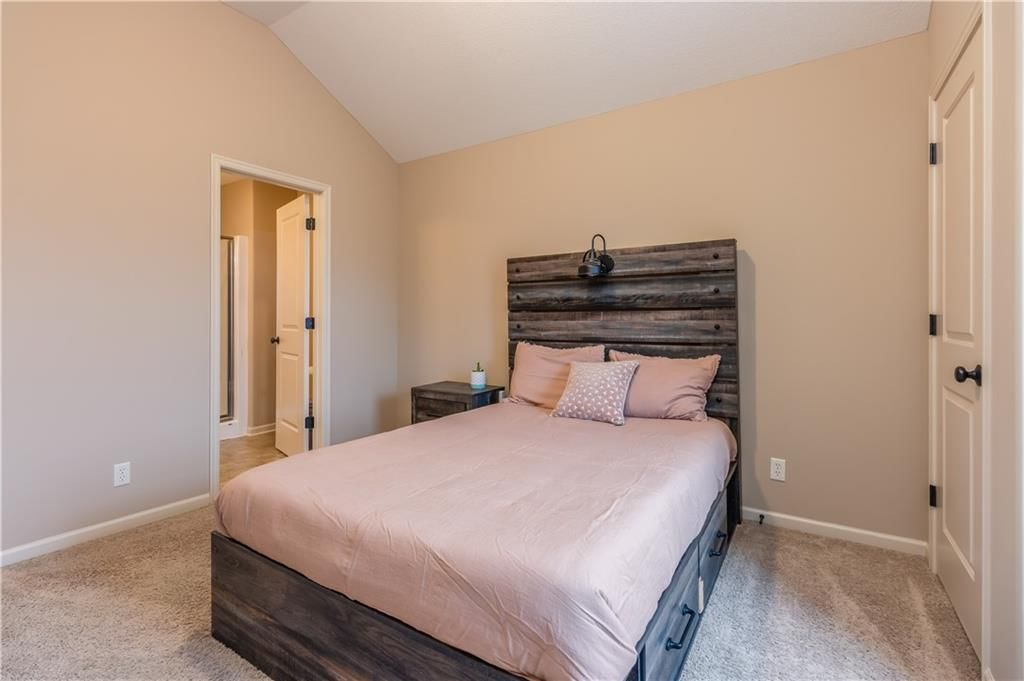 10865 S Theden Street — photo 31