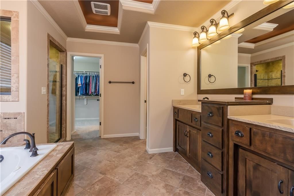 10865 S Theden Street — photo 36