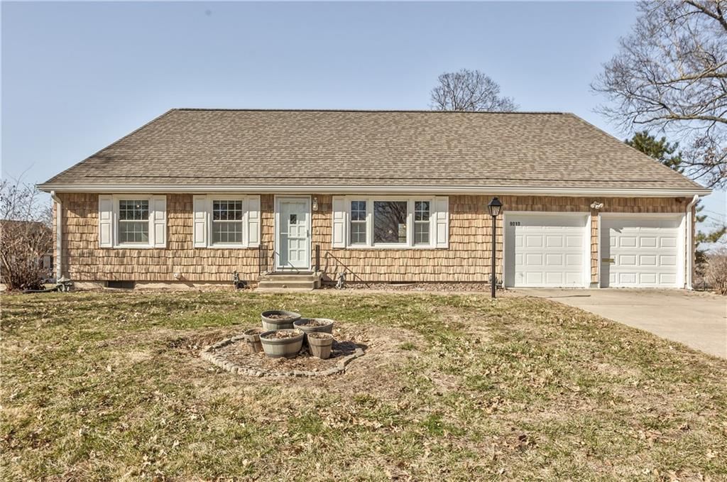 9010 Western Hills Drive — photo 1