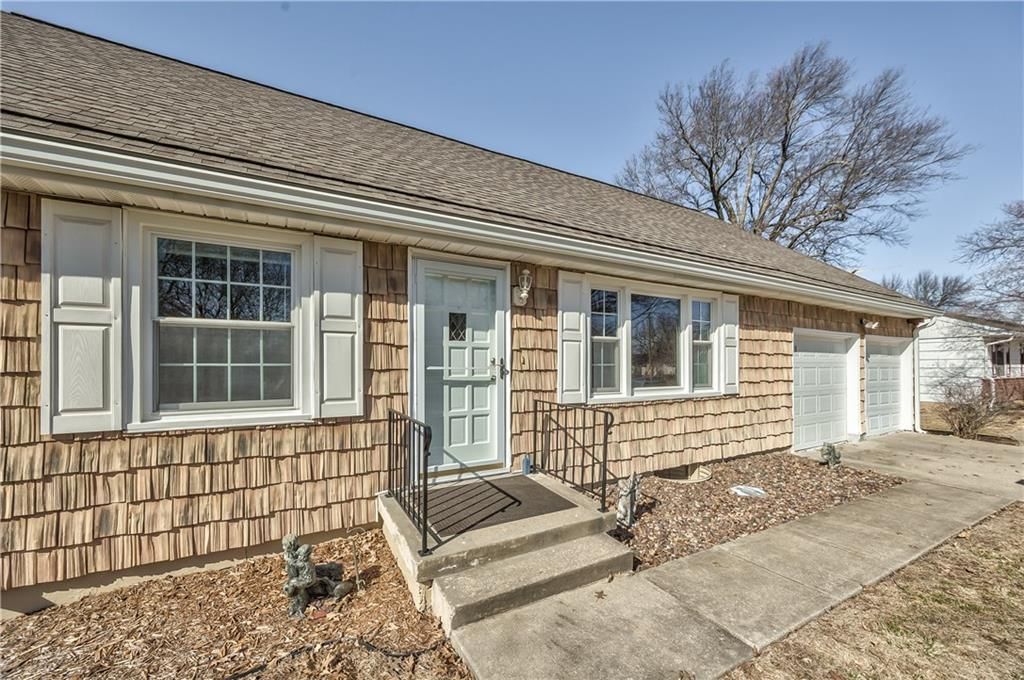 9010 Western Hills Drive — photo 3