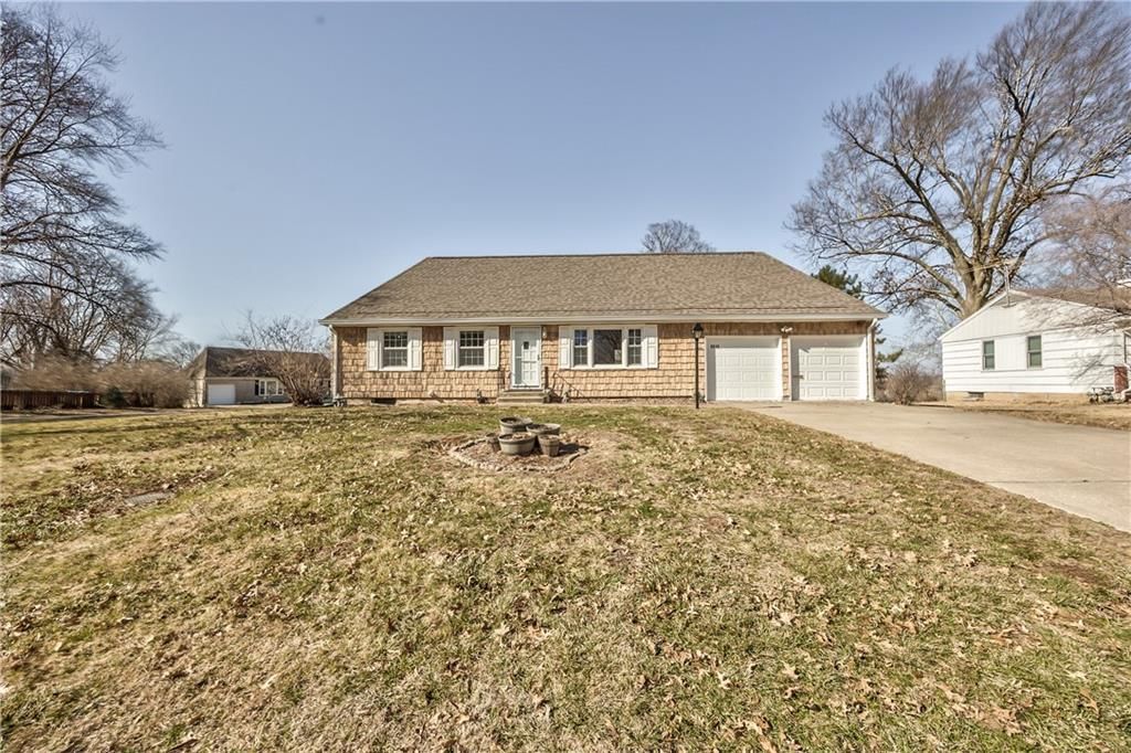 9010 Western Hills Drive — photo 4