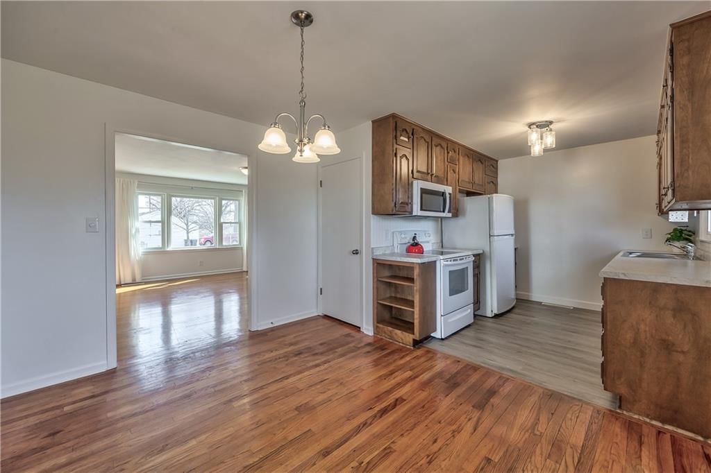 9010 Western Hills Drive — photo 14