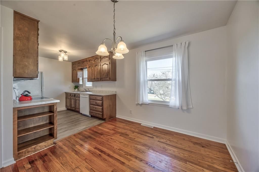 9010 Western Hills Drive — photo 15