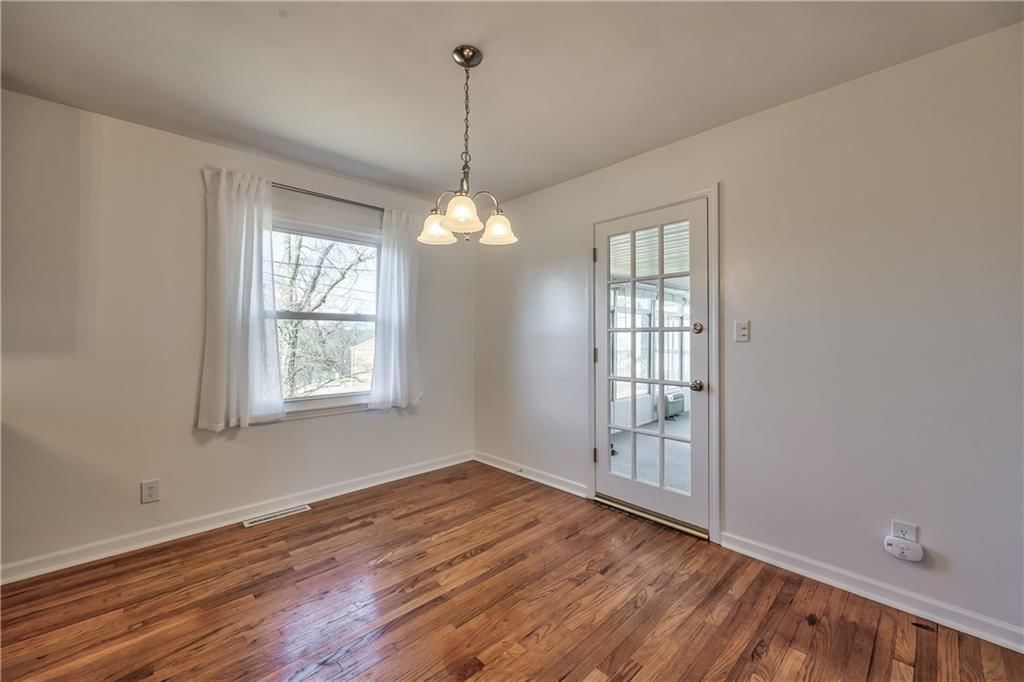 9010 Western Hills Drive — photo 17