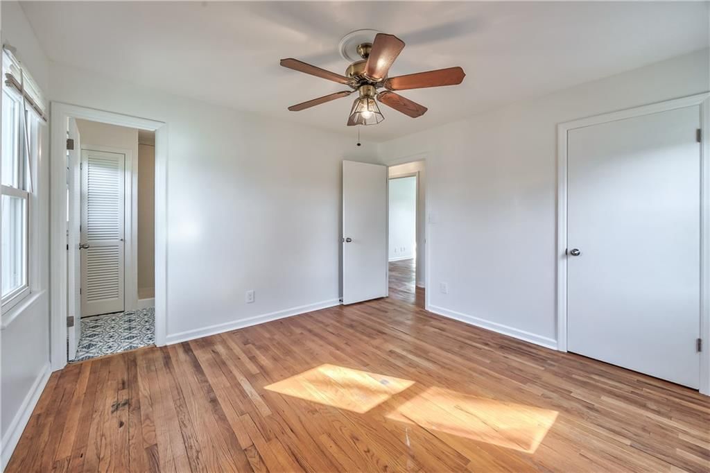 9010 Western Hills Drive — photo 20