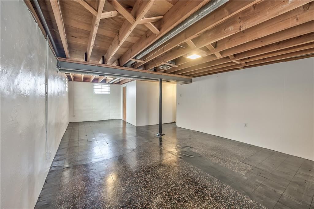 9010 Western Hills Drive — photo 28