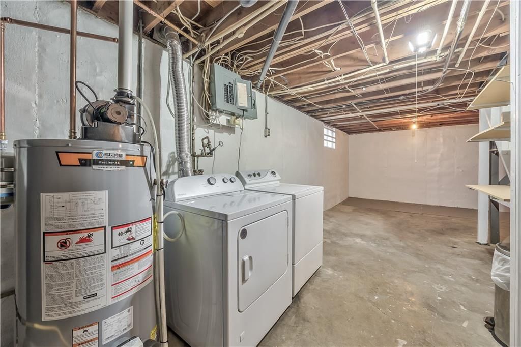 9010 Western Hills Drive — photo 31