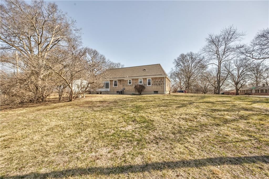9010 Western Hills Drive — photo 40