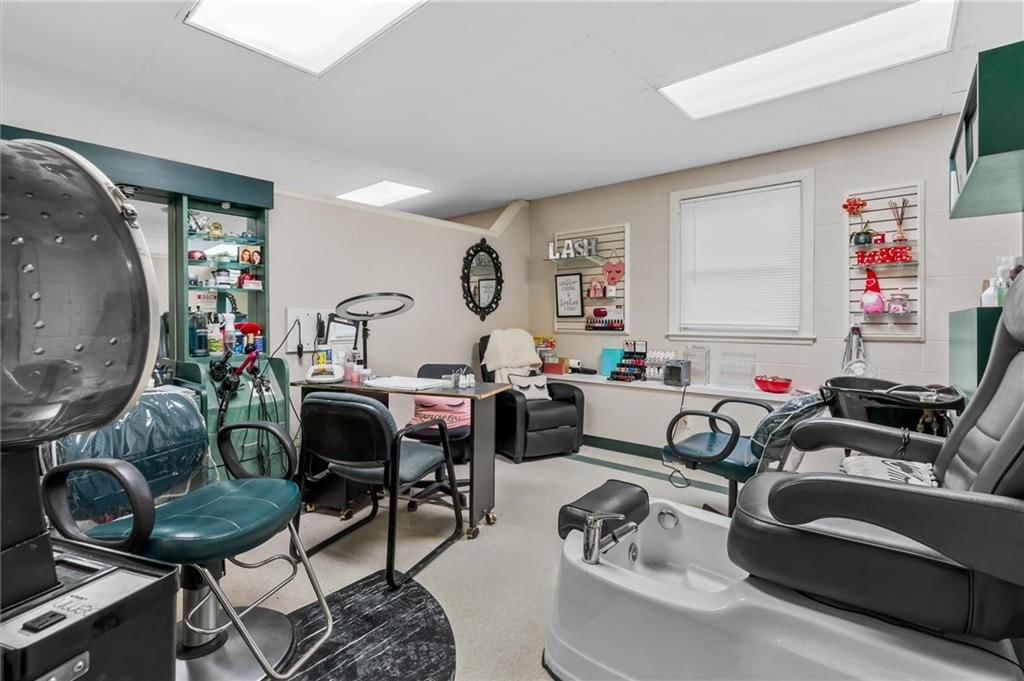 306 Wollard Boulevard — photo 28