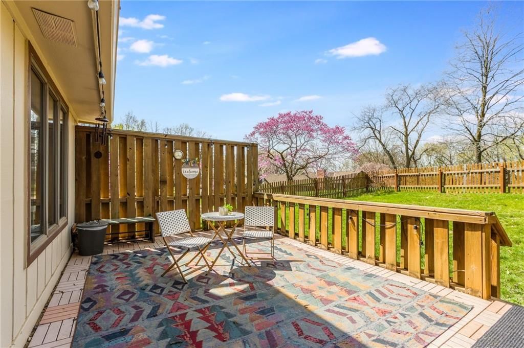 8210 NW Eastside Drive — photo 5