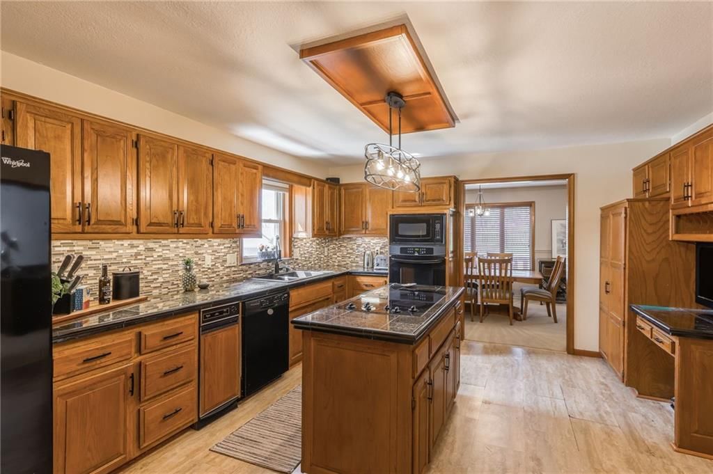 8210 NW Eastside Drive — photo 14