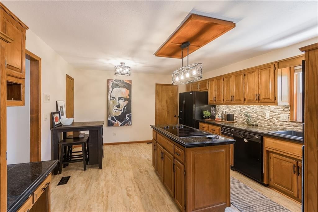 8210 NW Eastside Drive — photo 15