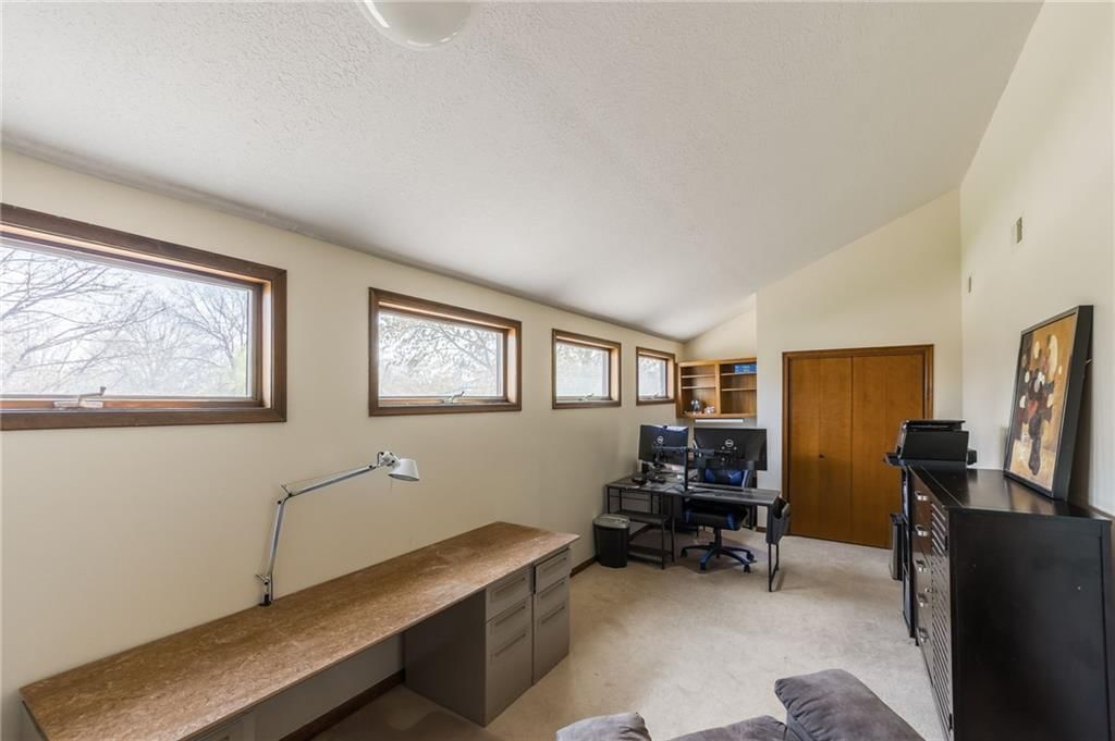 8210 NW Eastside Drive — photo 30