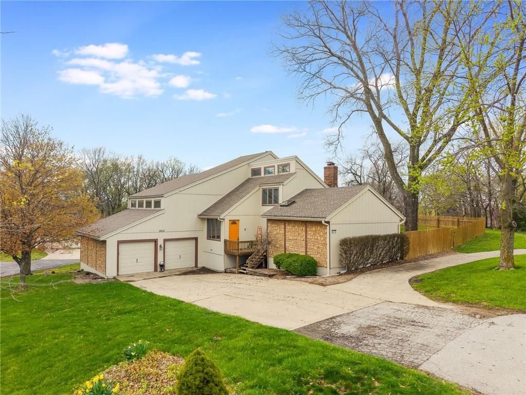 8210 NW Eastside Drive — photo 64