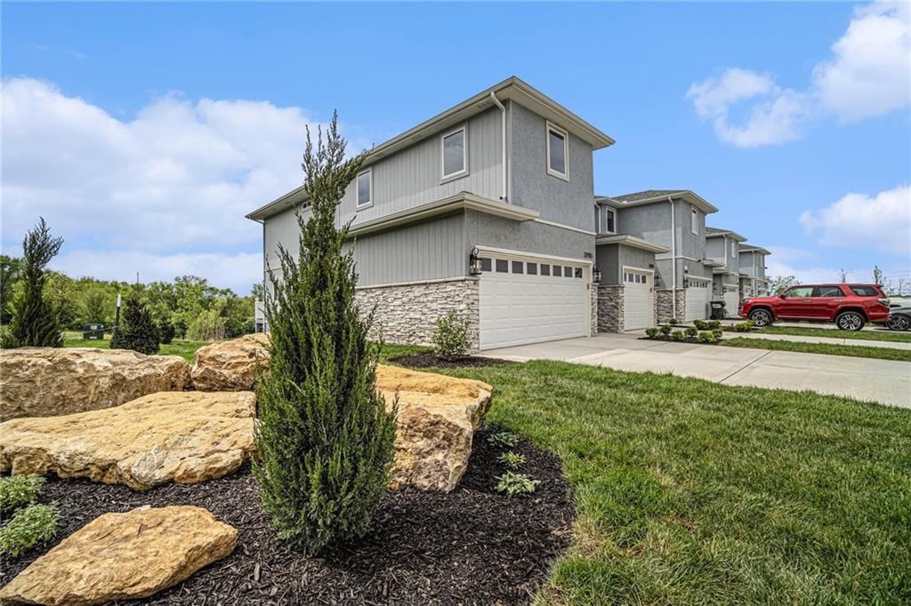 22903 W 72nd Terrace — photo 33