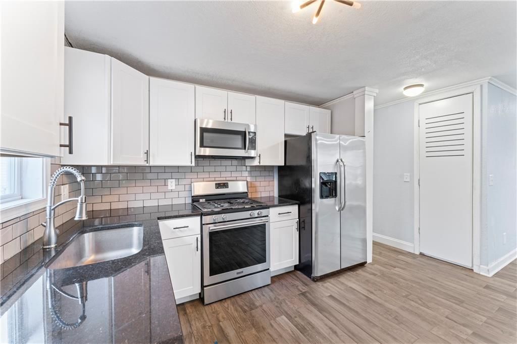 2637 S 49th Street — photo 13