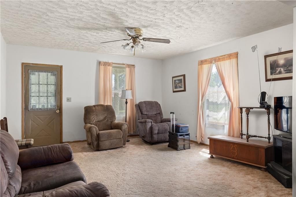 Photo 5 of 22 - 304 Hamilton Street