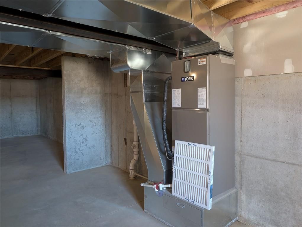 1107 Charles Street — photo 32