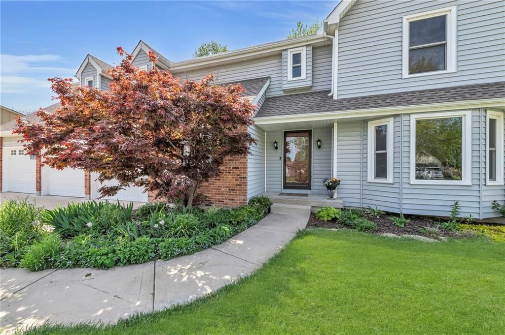402 NE Adams Drive — photo 4