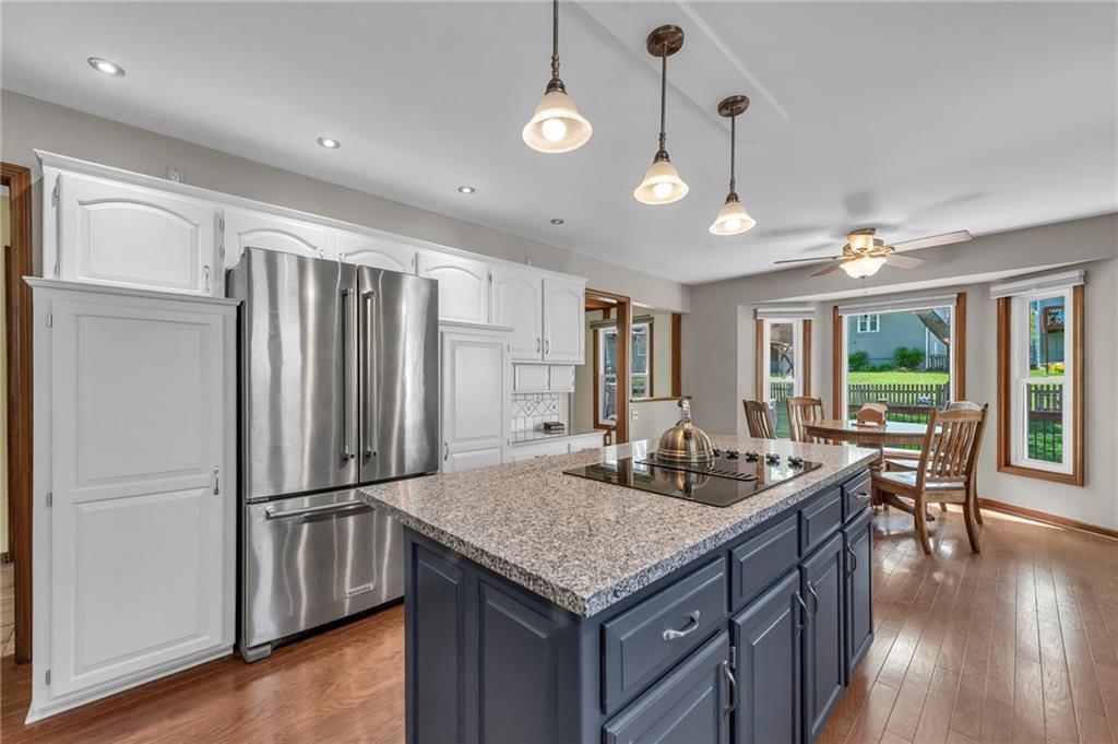 402 NE Adams Drive — photo 14