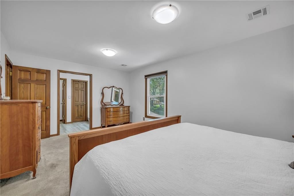 402 NE Adams Drive — photo 21