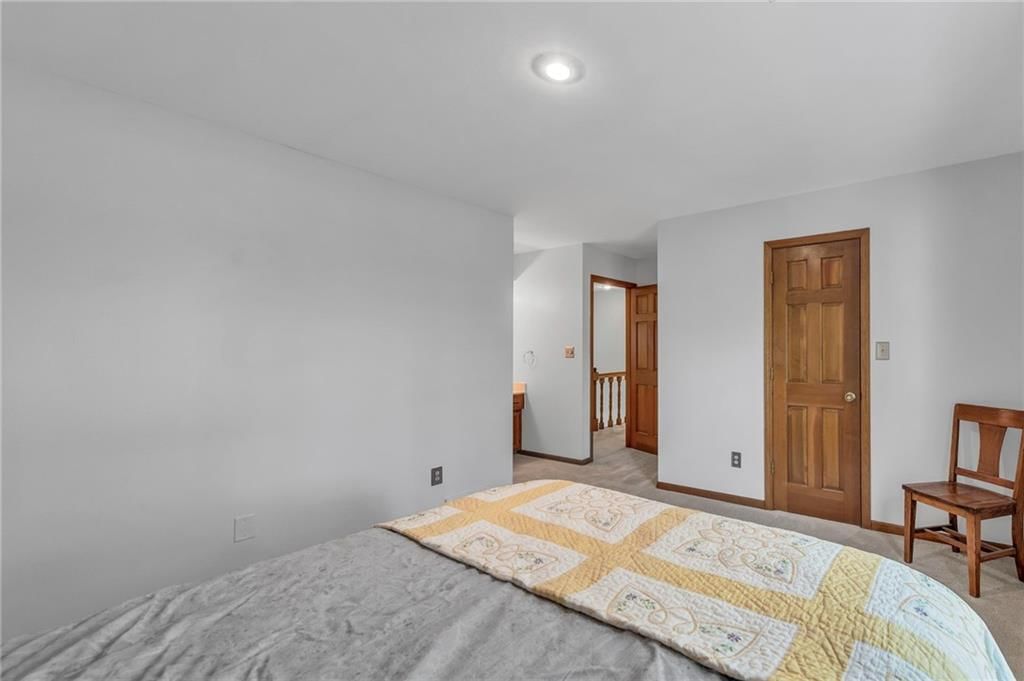 402 NE Adams Drive — photo 25