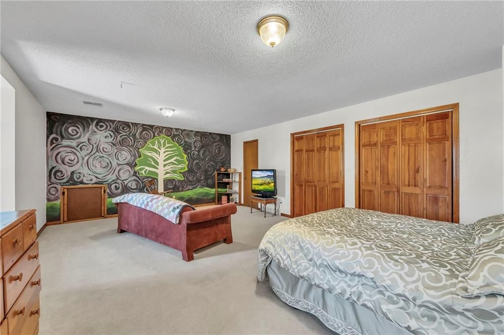 402 NE Adams Drive — photo 29