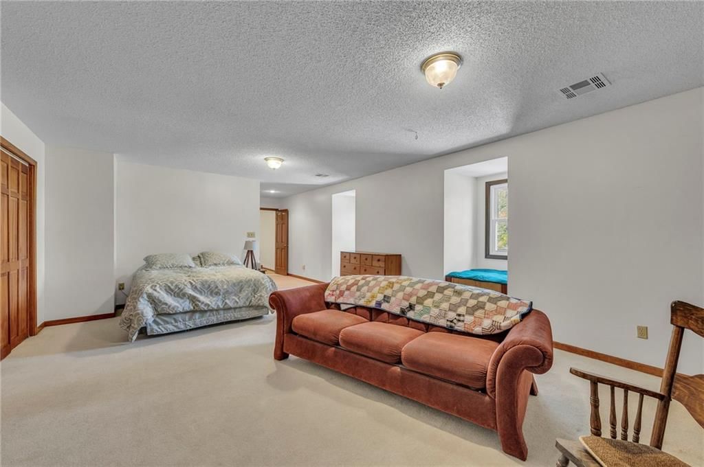 402 NE Adams Drive — photo 30