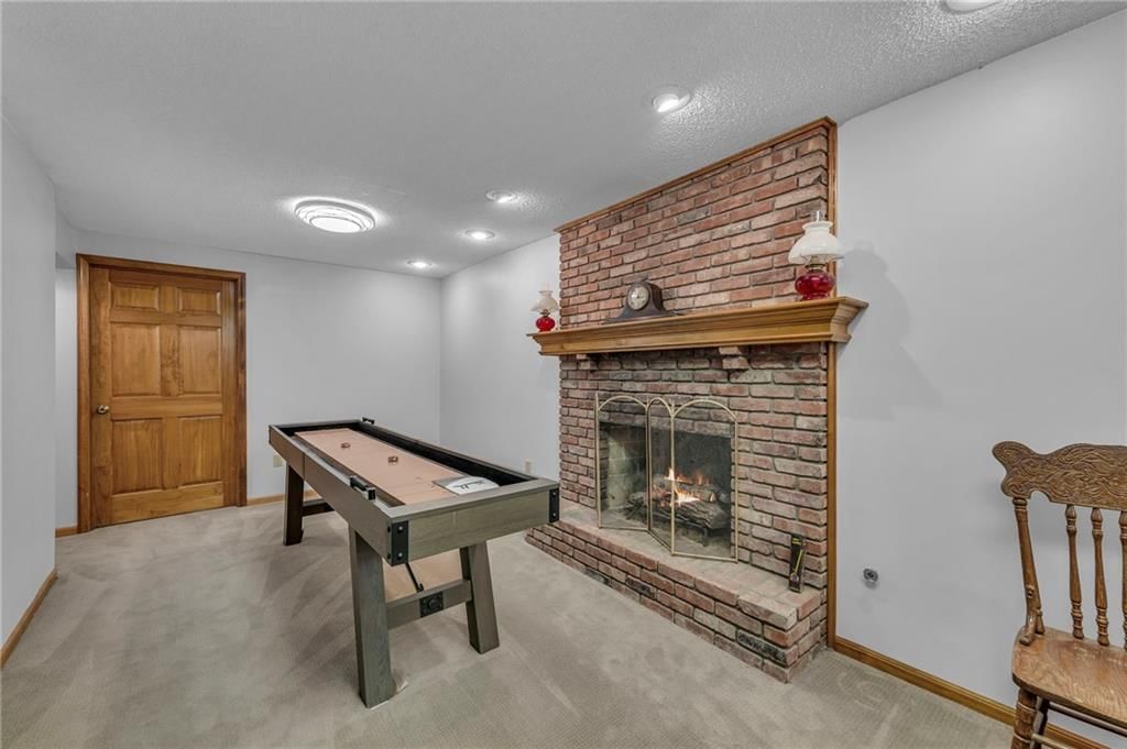 402 NE Adams Drive — photo 48