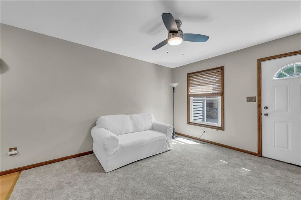 402 NE Adams Drive — photo 51