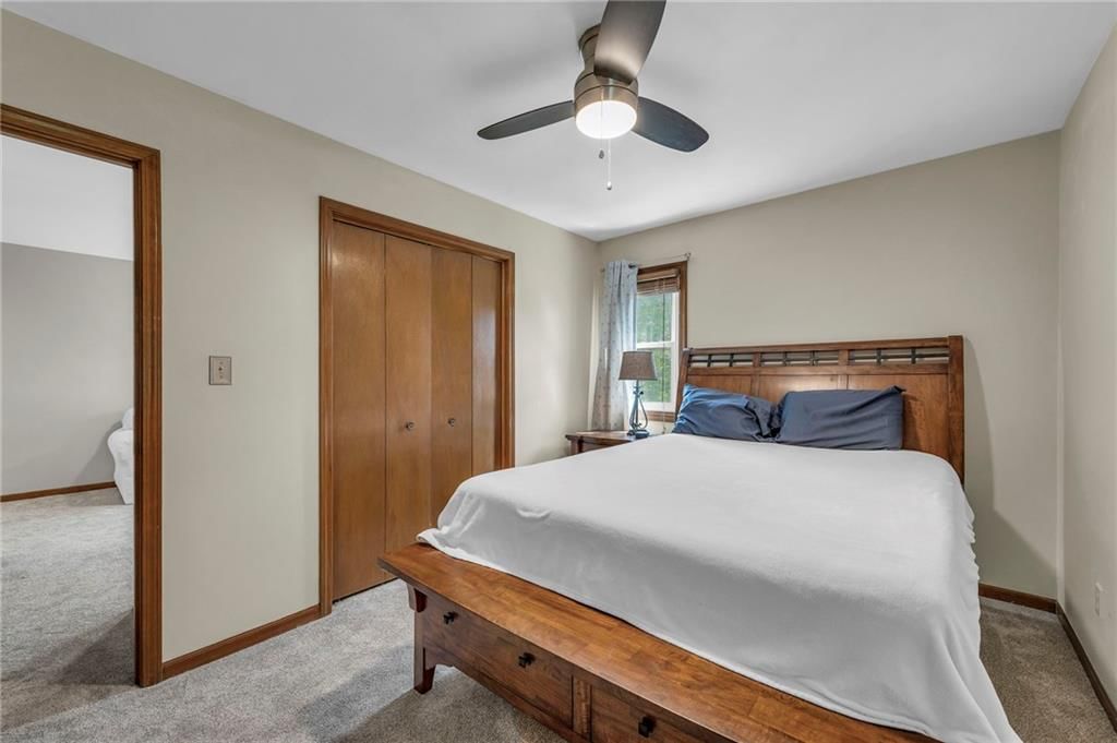 402 NE Adams Drive — photo 56