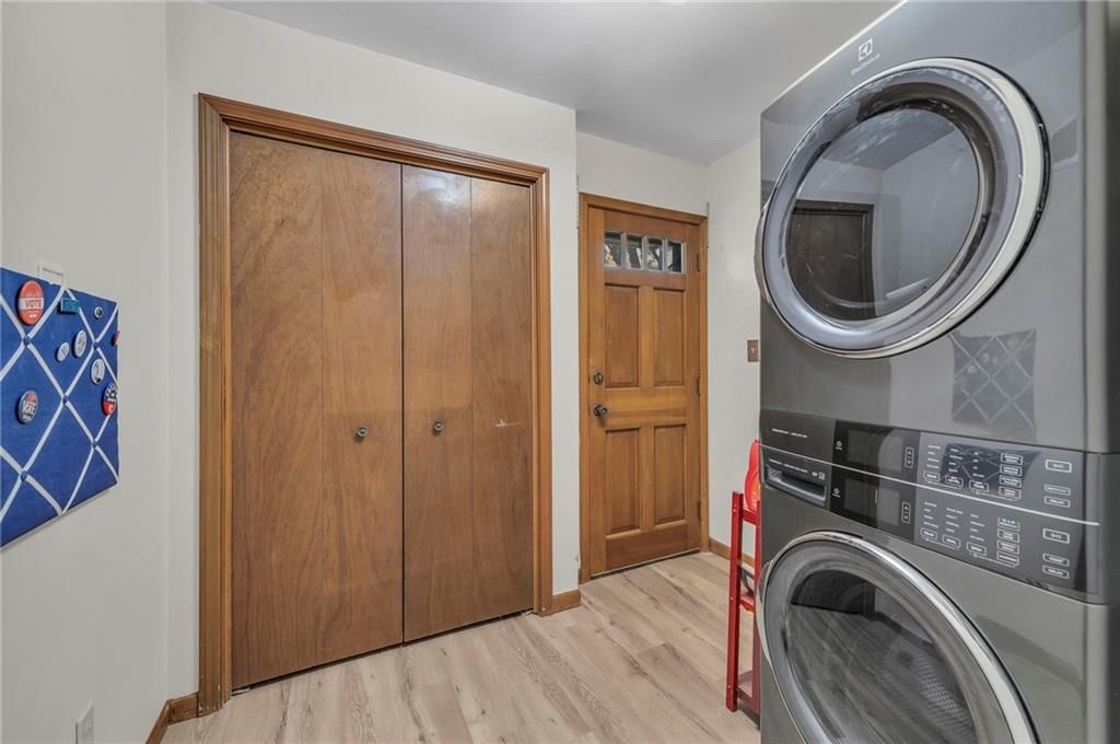 402 NE Adams Drive — photo 57