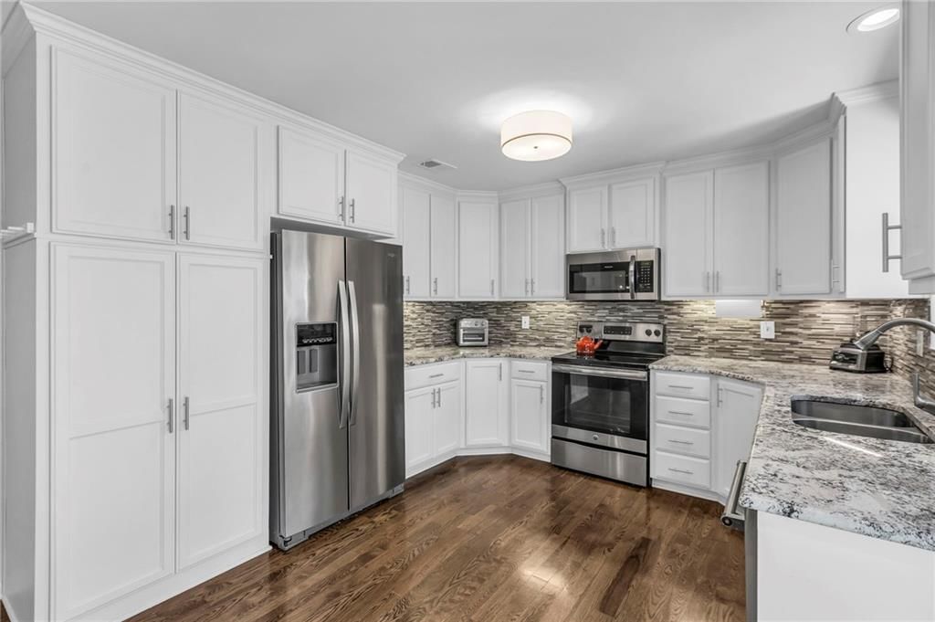 7712 Darnell Street — photo 7